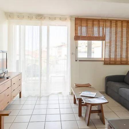 Aparthotel Lou Cout - A 200m De L'ocean 3*